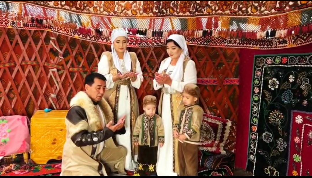 Отбасы күніү.